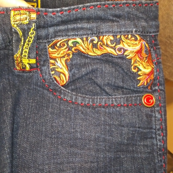 Rare Vintage COOGI Embroidered Denim 15 Inch Inseam Bermuda Style Shorts - Picture 7 of 16